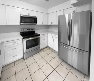 Photo #4: OC25198576 Listing 