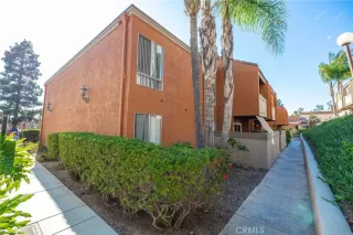 Photo #3: OC25226071 Listing