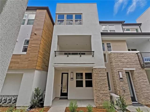 MLS: OC25236401 Condo For Sale