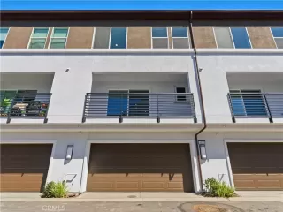 Photo #1: OC25241320 Listing 