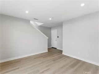 Photo #3: OC25241320 Listing 