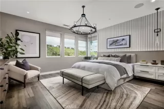 Photo #5: OC25244904 Listing