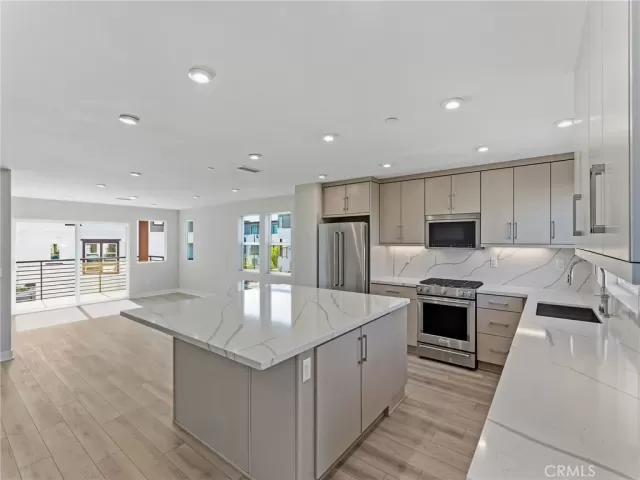 MLS: OC25245479 Condo For Sale