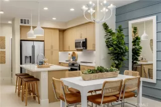 Photo #1: OC25248958 Listing