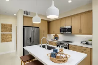 Photo #5: OC25248958 Listing