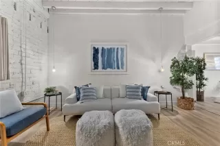 Photo #3: OC25257540 Listing 