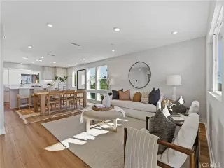 Photo #5: OC25257853 Listing 