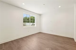 Photo #1: OC25262737 Listing