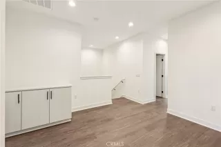 Photo #5: OC25262737 Listing