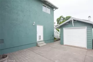 Photo #4: OC25267307 Listing