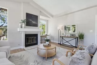 Photo #2: OC25274380 Listing 