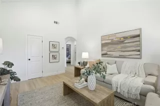 Photo #2: OC25275051 Listing