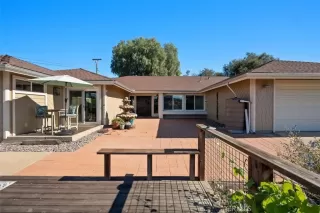 Photo #4: OC26005971 Listing