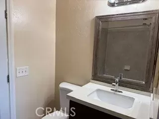 Photo #4: OC26011386 Listing