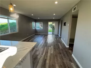 Photo #2: OC26021490 Listing 