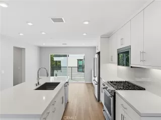 Photo #4: OC26042787 Listing 