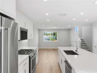 Photo #5: OC26042787 Listing 