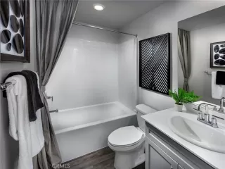 Photo #2: OC26056775 Listing 