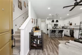 Photo #4: OC26061317 Listing 