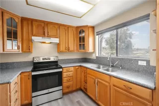 Photo #5: OC26067563 Listing 