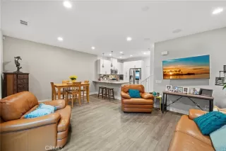 Photo #5: OC26067646 Listing 