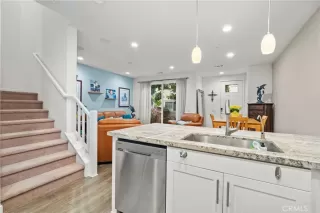 Photo #6: OC26067646 Listing 