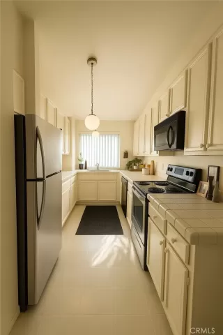 Photo #2: OC26069369 Listing 