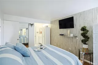 Photo #6: OC26076181 Listing