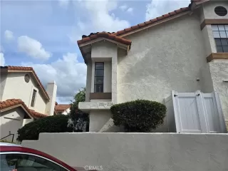 Photo #5: OC26087962 Listing 