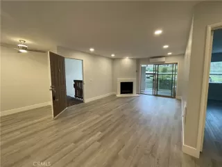 Photo #2: OC26094969 Listing