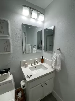 Photo #3: OC26094969 Listing