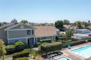Photo #2: OC26102033 Listing 