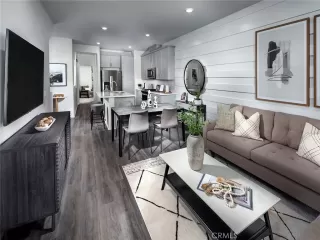 Photo #1: OC26104050 Listing