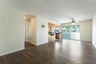 Photo #3: OC26104350 Listing 