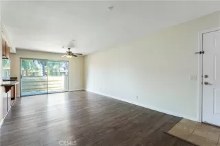Photo #4: OC26104350 Listing 