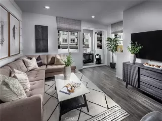 Photo #2: OC26105042 Listing