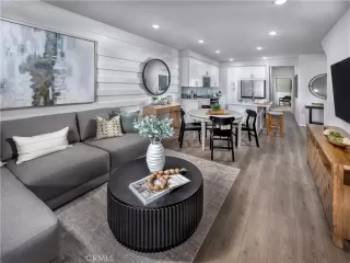 Photo #4: OC26114548 Listing