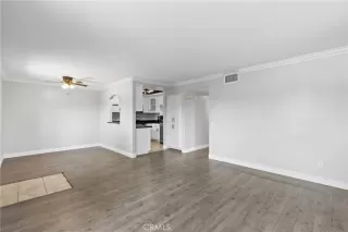 Photo #3: OC26115982 Listing