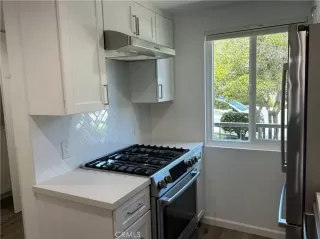 Photo #4: OC26119601 Listing