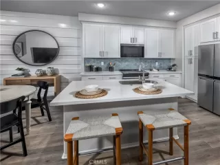 Photo #3: OC26122512 Listing