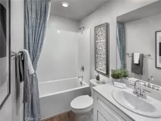 Photo #5: OC26122514 Listing
