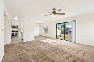Photo #4: OC26128146 Listing 