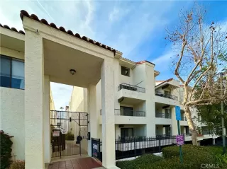 Photo #1: OC26135273 Listing