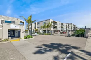 Photo #1: OC26146330 Listing