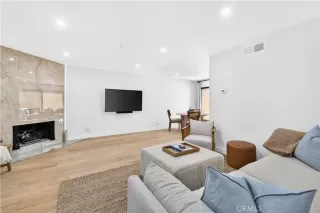 Photo #2: OC26171454 Listing 