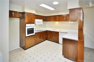 Photo #6: OC26171605 Listing