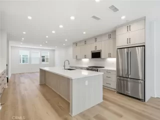 Photo #1: OC26174841 Listing