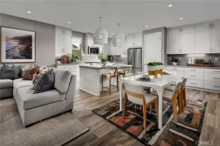 Photo #5: OC26176492 Listing