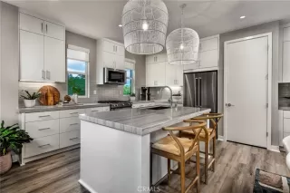 Photo #6: OC26176492 Listing