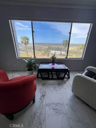 Photo #2: OC26179349 Listing